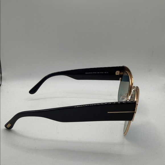 Tom Ford Black and Gold Women\'s Sunglasses no case